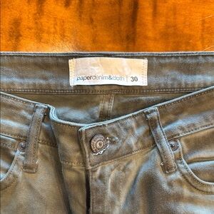 NWT Paper Denim & Cloth Olive Jeans with Light Acid Wash  Size 30
